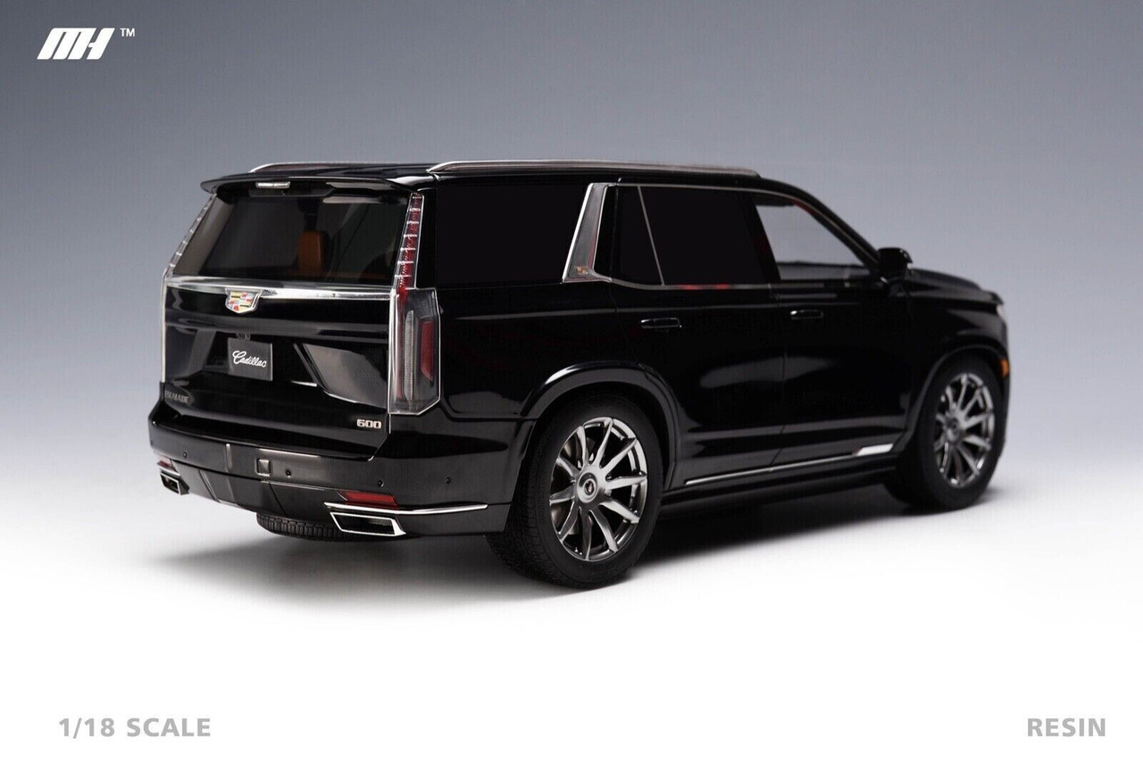 1/18 Motorhelix 2021 Cadillac Escalade 5th Generation (GM T1XX) (Black)  Resin Car Model