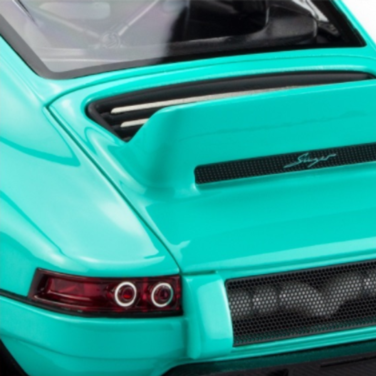 1/18 POPRACE Porsche 911(964) Singer DLS Tiffany Blue Resin with Base and display case Resin Car Model
