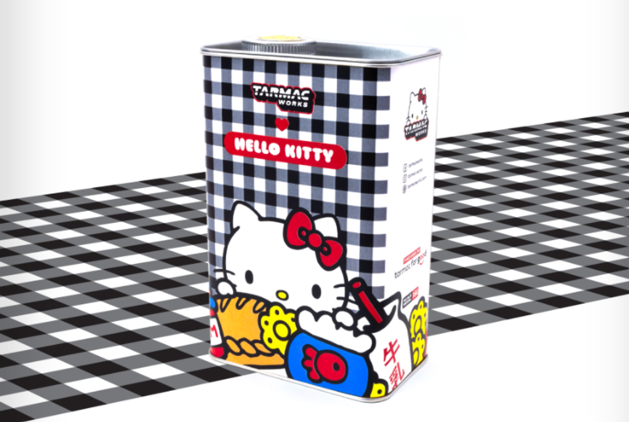 1/64 Tarmac Works Toyota Hiace Widebody Hello Kitty Capsule Delivery Van With Hello Kitty Oil Can Diecast Car Model