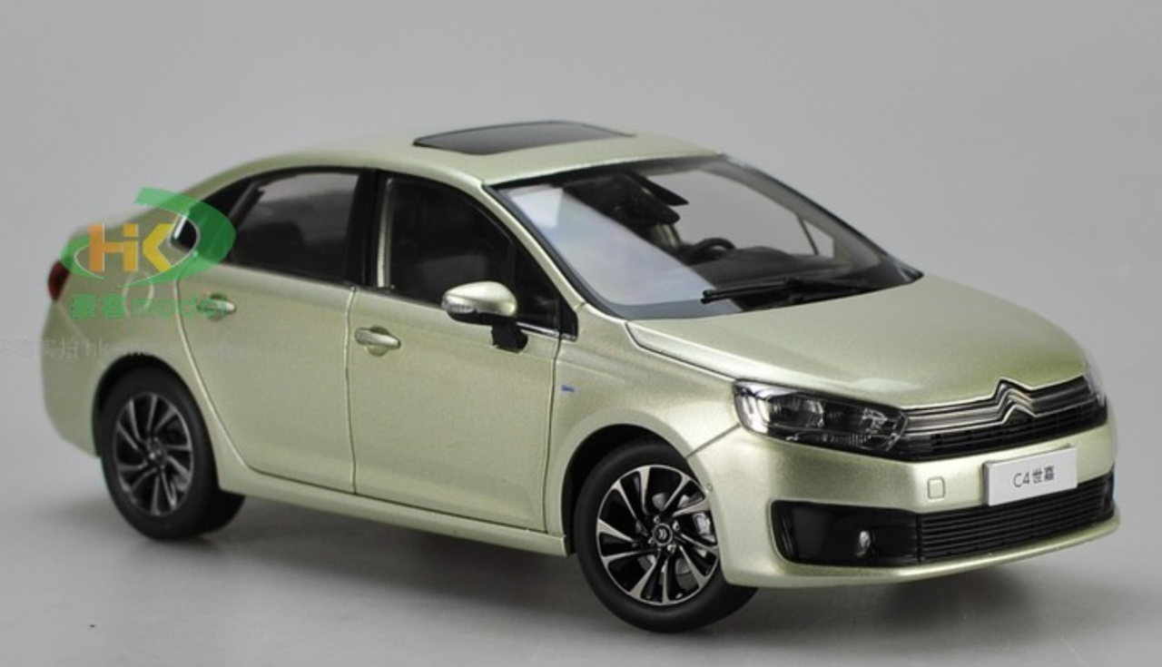 1/18 Dealer Edition 2016 Citroen C4 Sedan (Champagne) Diecast Car Model