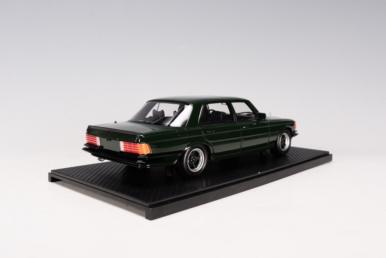 1/18 Ivy Mercedes-Benz 450 SEL 6.9 AMG (Mass Green) Resin Car Model Limited 99 Pieces