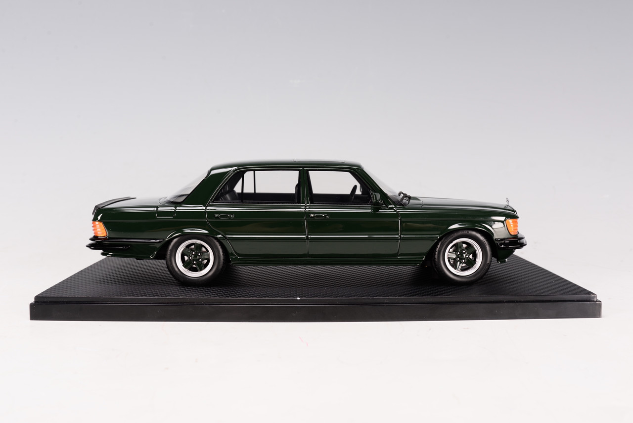 1/18 Ivy Mercedes-Benz 450 SEL 6.9 AMG (Mass Green) Resin Car Model Limited  99 Pieces