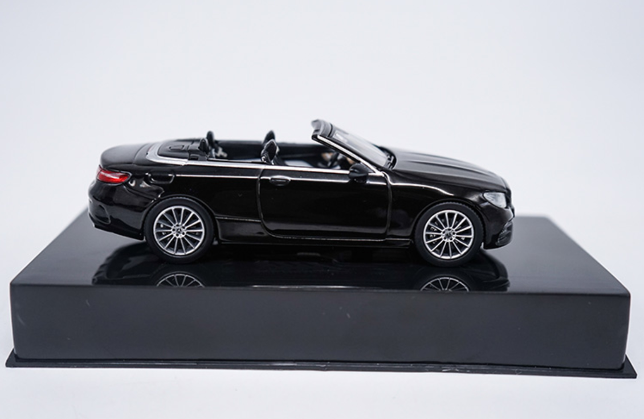 1/43 Dealer Edition Mercedes-Benz MB E-Class E-Klasse Coupe (Black) Diecast Car Model