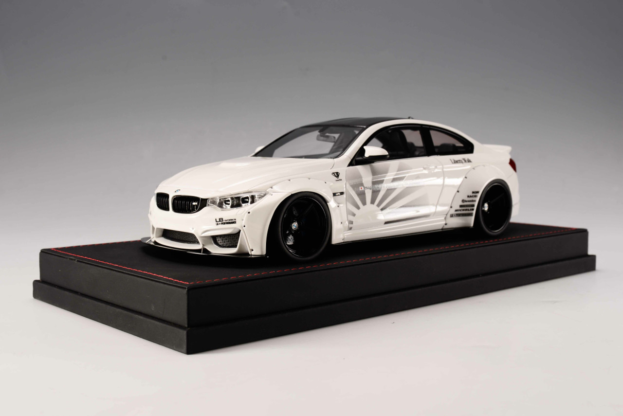 新品特価1/18 モデルカー frontiart BMW M4 GTS　グレー 乗用車