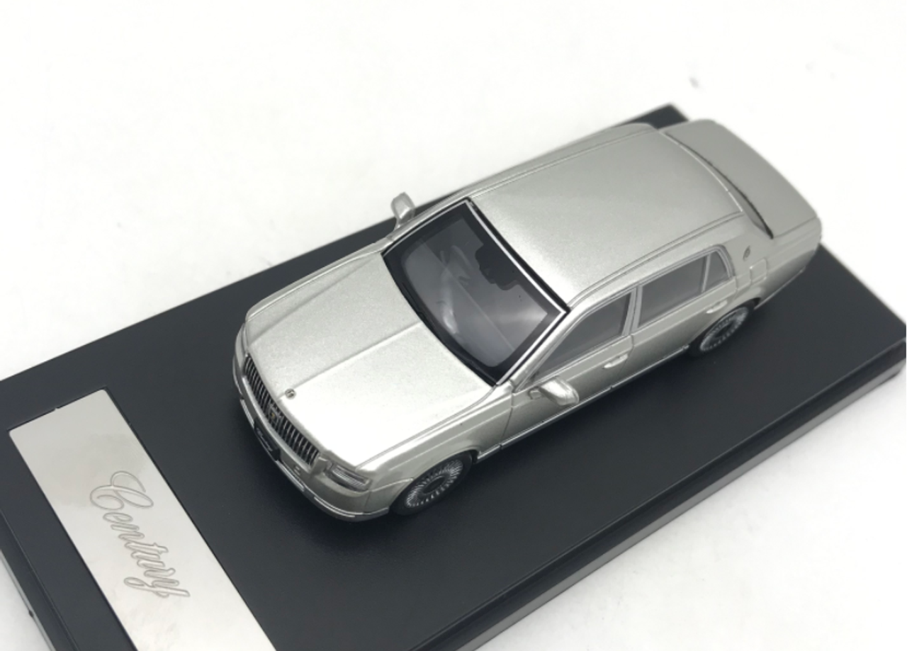 1/64 LCD Toyata Century Silver Diecast Car Model
