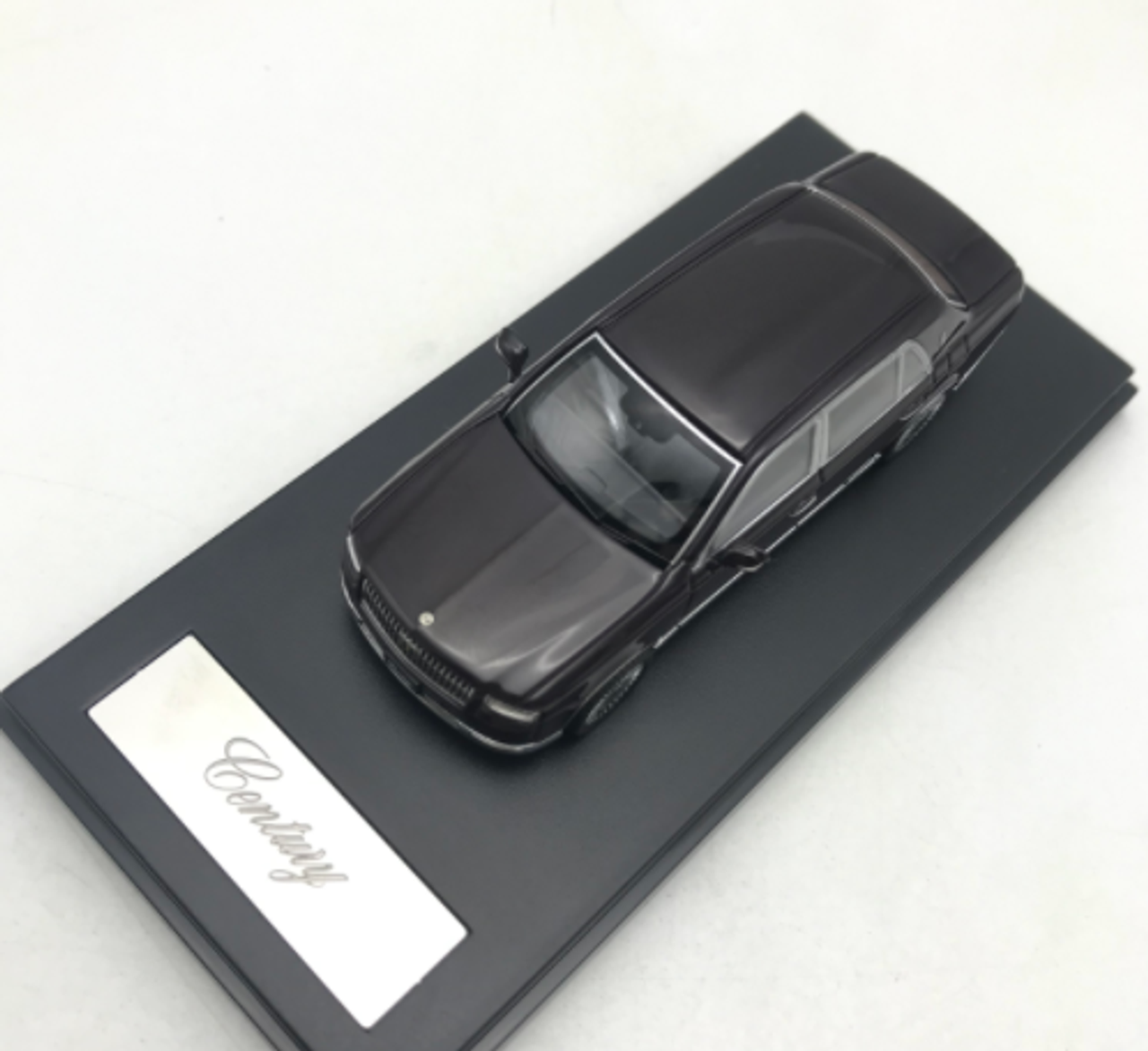  1/64 LCD Toyata Century Bromn Diecast Car Model
