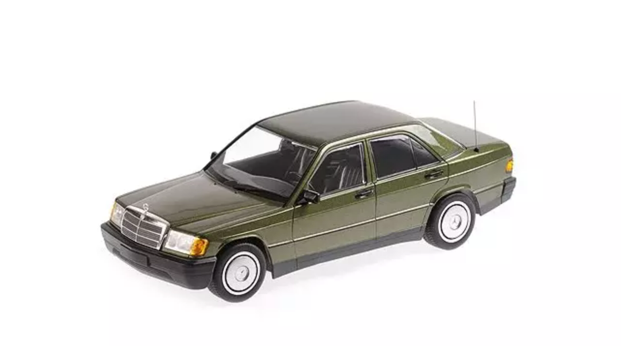 1/18 Minichamps 1982 Mercedes-Benz 190E (W201) (Green Metallic) Car Model