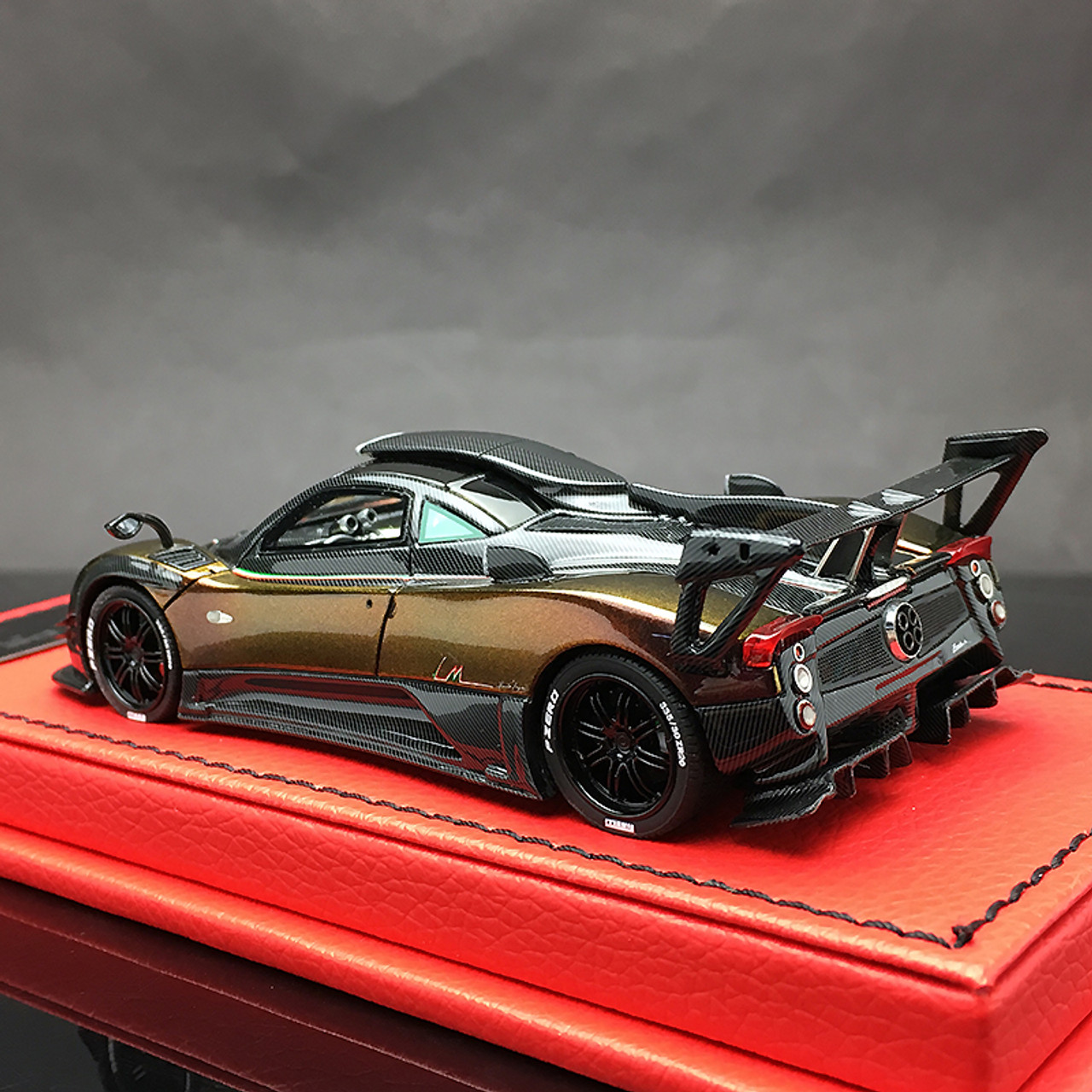 【半価通販】1/43 peako pagani zonda F ピーコモデル　パガーニ　ゾンダ　BBR EIDOLON BBR