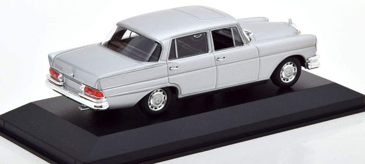 1/43 メルセデスベンツ Sクラス 300SE W112 ミニカー ブラック 1/43 Minichamps 1963 Mercedes-Benz 300 SE long (W112
