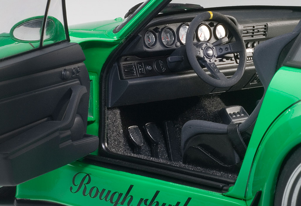 RWB993オリーブグリーン 1⁄18 1⁄18 AUTOart Porsche 911 RWB 993