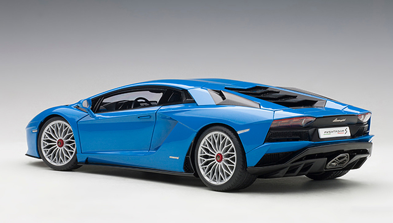 自動車 AUTOart Lamborghini Aventador S 1:18 1/18 AUTOart Lamborghini Aventador S (Blu Nila Pearl Blue