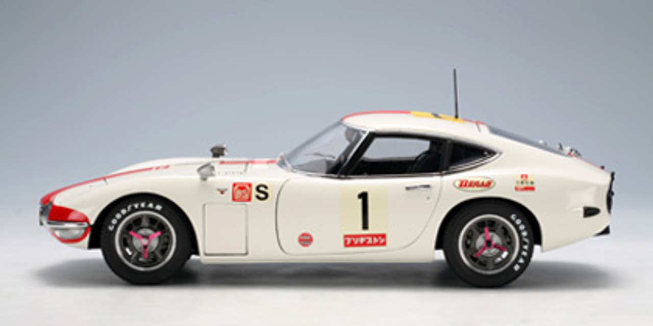 1/18 AUTOart TOYOTA 2000GT 2000 GT 24 HRS FUJI 1967 #1 Diecast Car Model