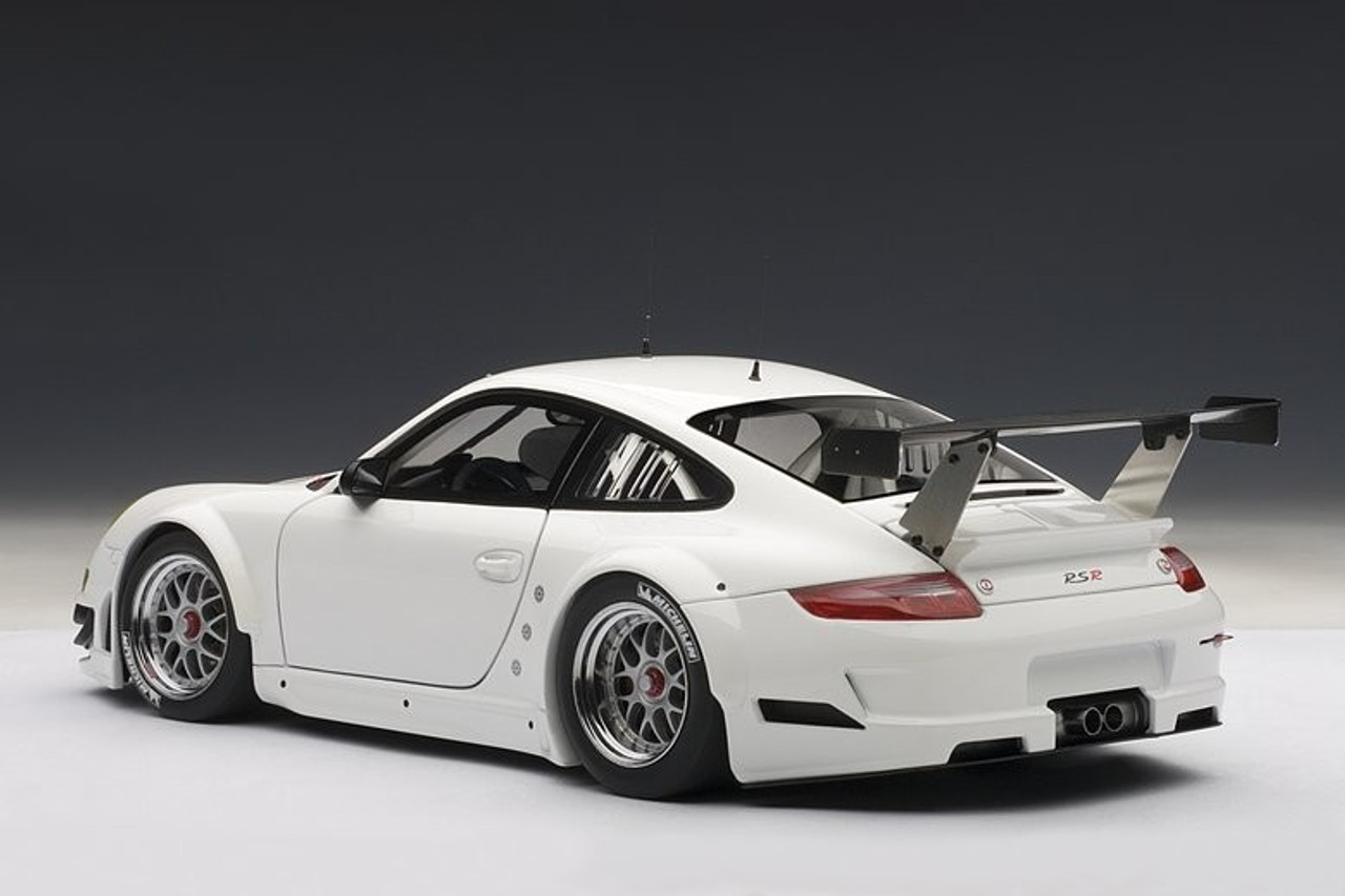 1/18 AUTOart 2010 Porsche 911 997 GT3 RSR Plain Body Version