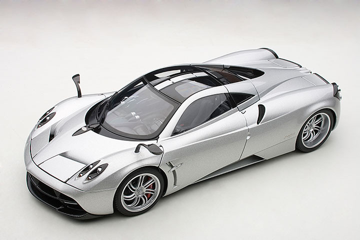 autoart 1/18 Pagani Huayra シルバー 1/18 AUTOart Pagani Huayra (Silver) Car Model - LIVECARMODEL.com