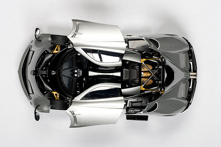 1/18 AUTOart Pagani Huayra (Silver) Car Model - LIVECARMODEL.com