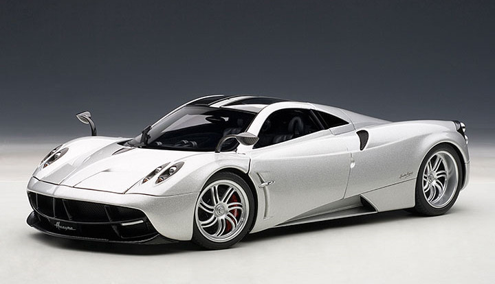 autoart 1/18 Pagani Huayra シルバー 1/18 AUTOart Pagani Huayra (Silver) Car Model - LIVECARMODEL.com
