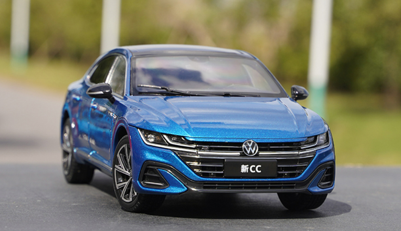 1/18 Dealer Edition 2021 Volkswagen VW CC (Blue) Diecast Car Model