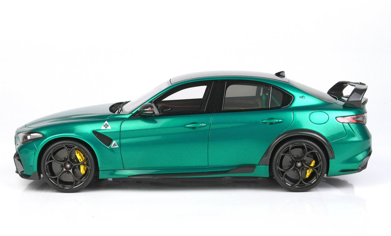 1/18 BBR Alfa Romeo Giulia Quadrifoglio GTAM (Verde Montreal Green 