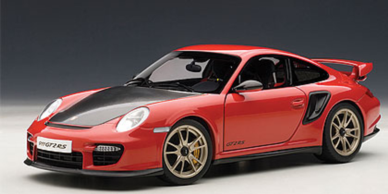 Porsche 911 GT 1/18ミニカー レッド 2022 PORSCHE 911 GT3 RED 1/18 DIECAST MODEL CAR BY MAISTO