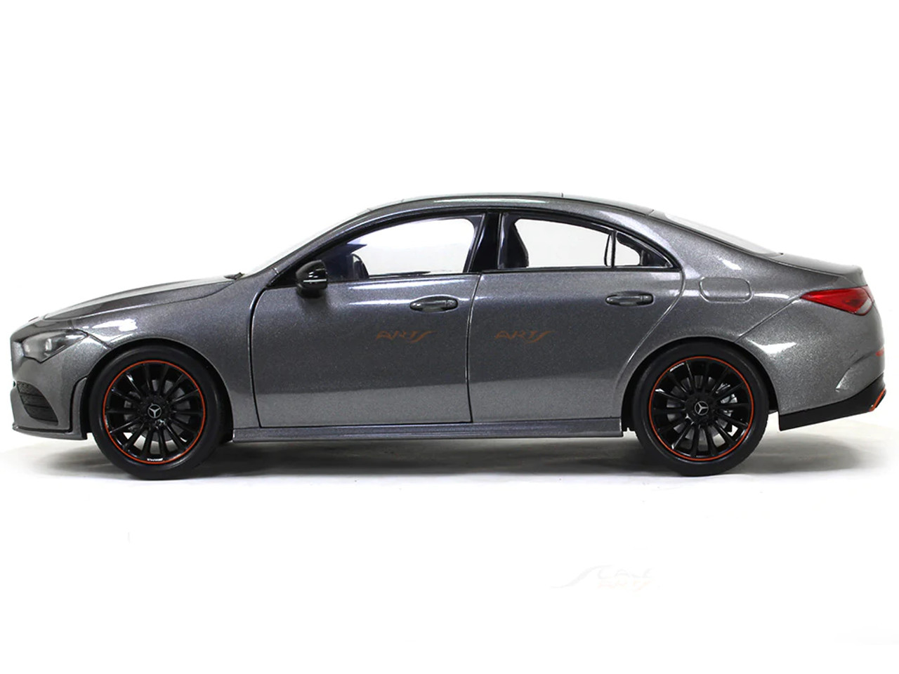 1/18 Dealer Edition 2019 2020 Mercedes-Benz CLA Coupé (C118) (Mountain Grey) Diecast Car Model