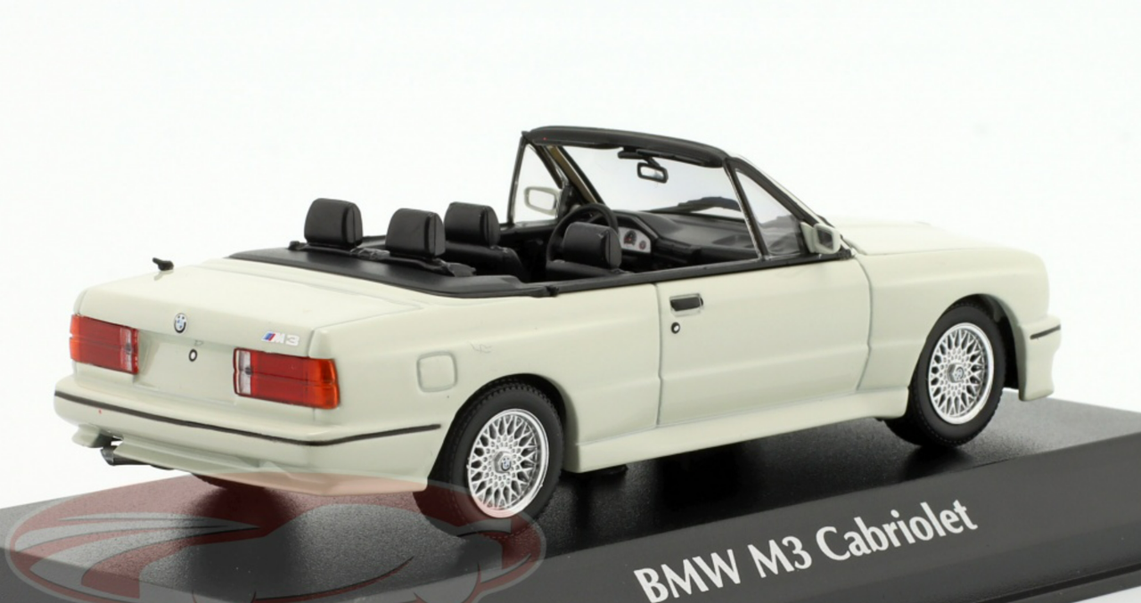 1/43 Minichamps BMW M3 (E30) Cabriolet (White) Car Model