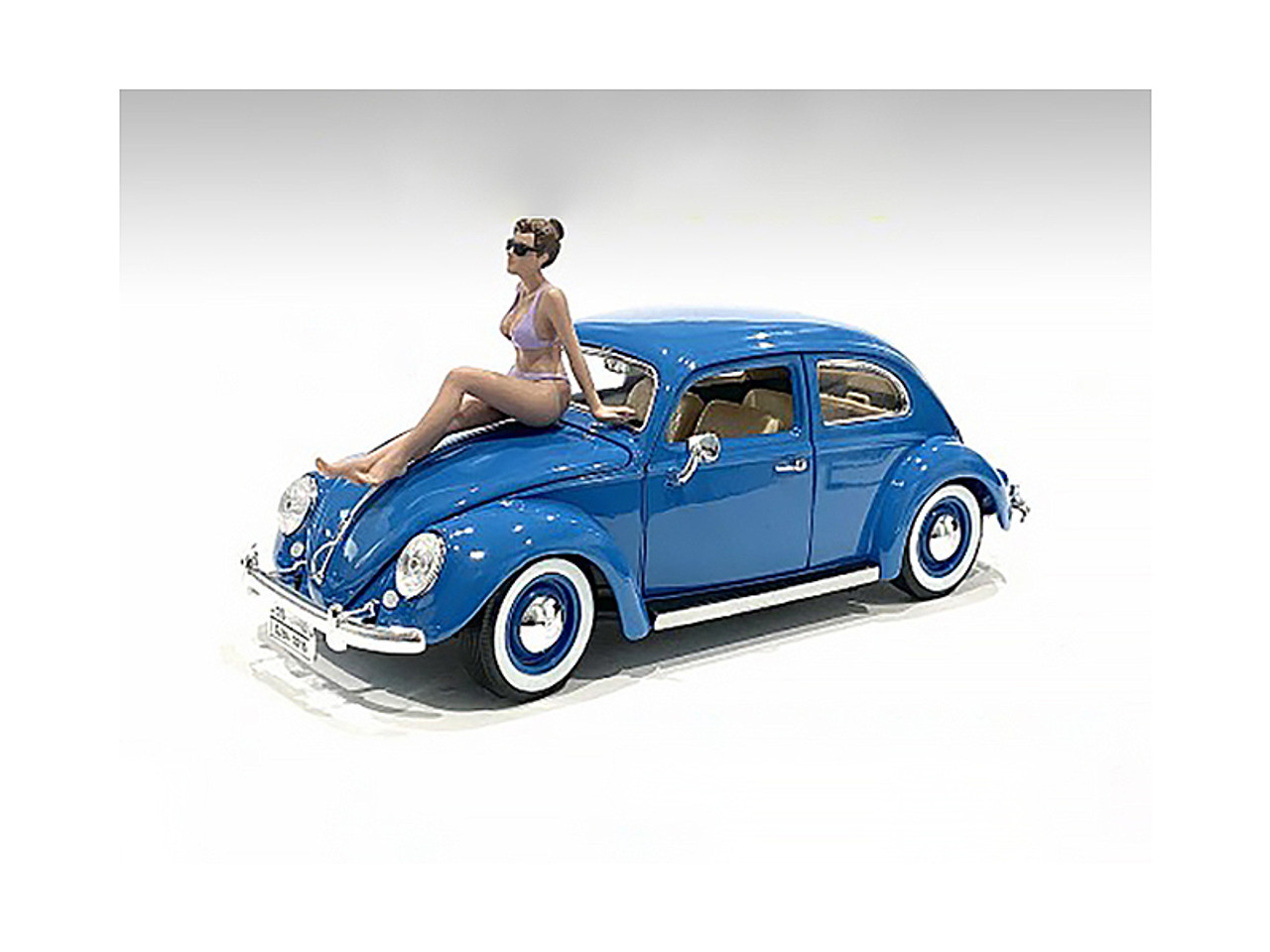Beach Girl Carol Figurine for 1/24 Scale Models by American Diorama