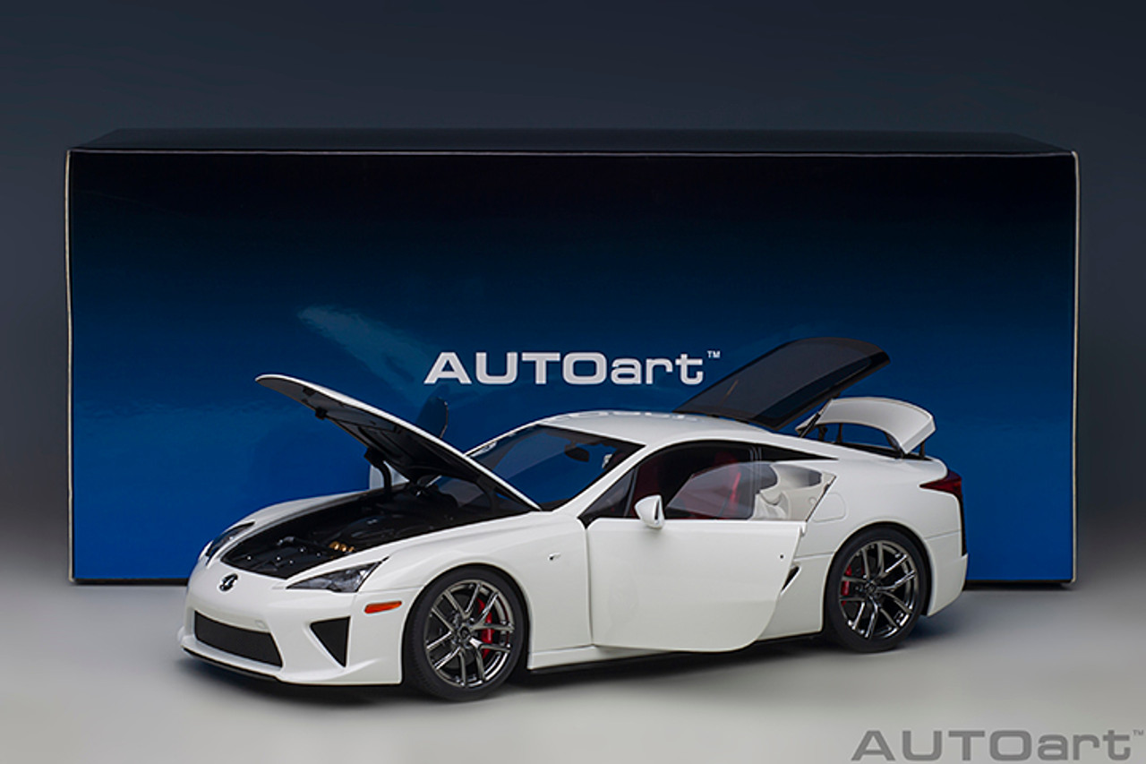 1/18 AUTOart Lexus LFA (Whitest White) Car Model - LIVECARMODEL.com