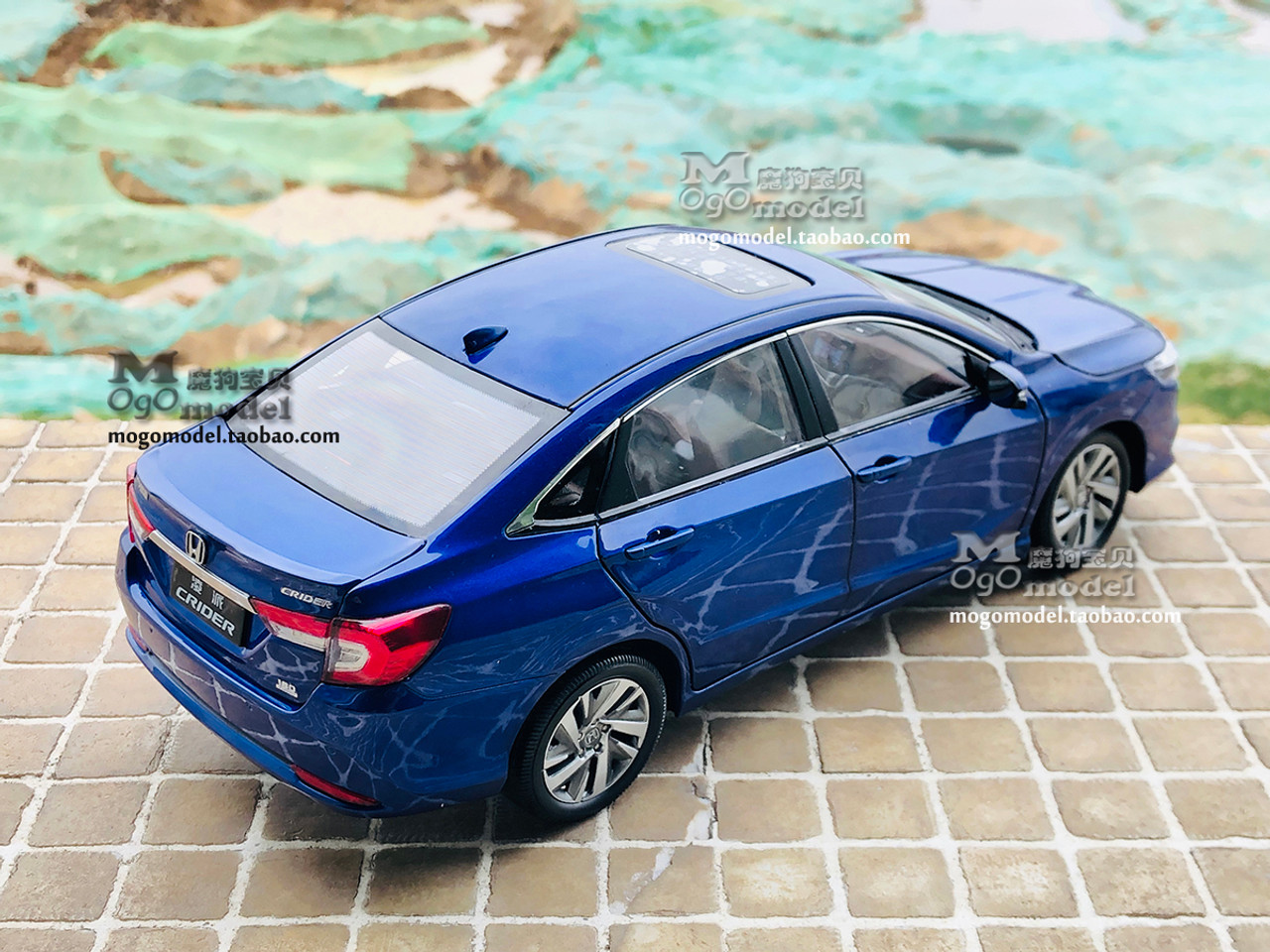 1/18 Dealer Edition 2019 Honda Crider (Blue) Diecast Car Model