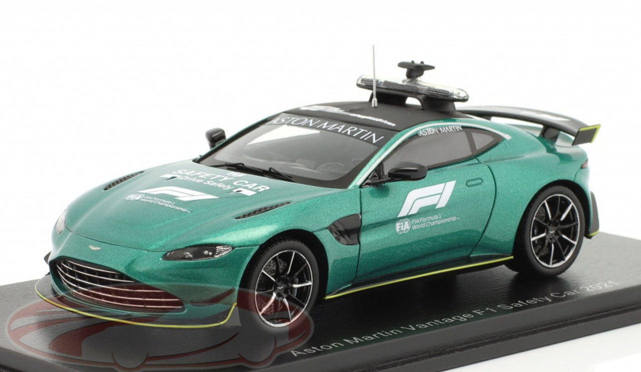 1/43 Spark 2021 Aston Martin Vantage F1 Safety Car Car Model