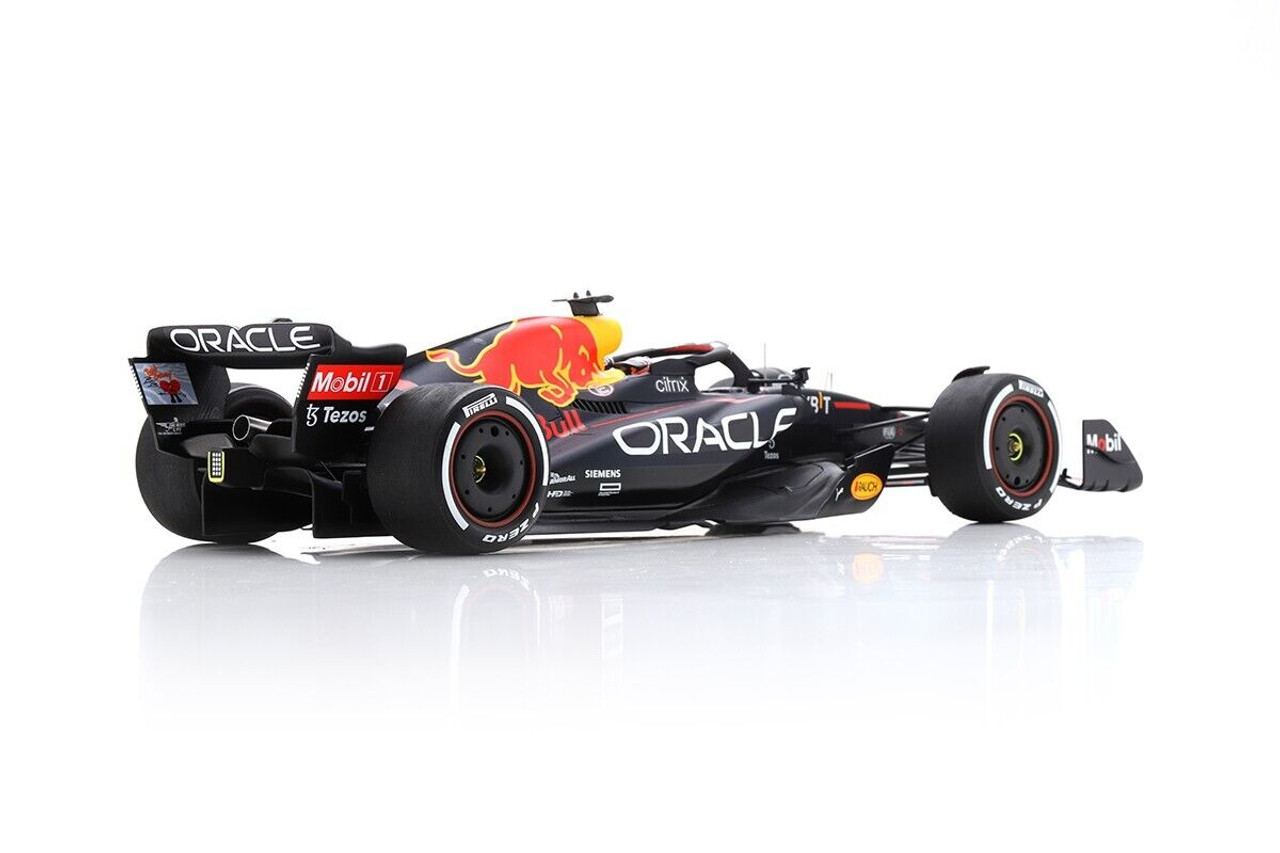 1/18 Spark Oracle Red Bull Racing RB18 No.1 Oracle Red Bull Racing Winner  Miami GP 2022 Max Verstappen Car Model