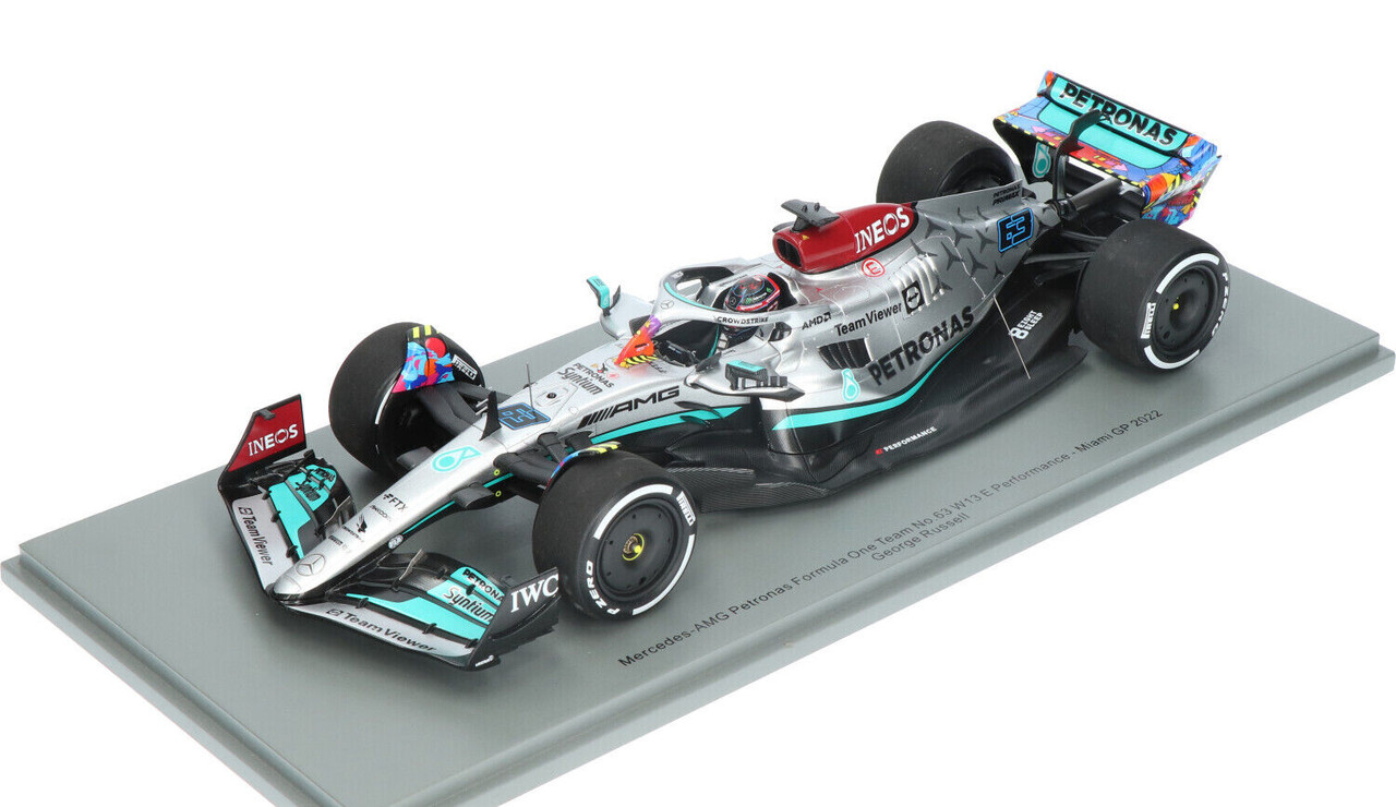 1/18 Spark 2022 Mercedes-AMG Petronas F1 W13 E Performance No.63  Mercedes-AMG Petronas F1 Team Miami GP 2022 George Russell Car Model