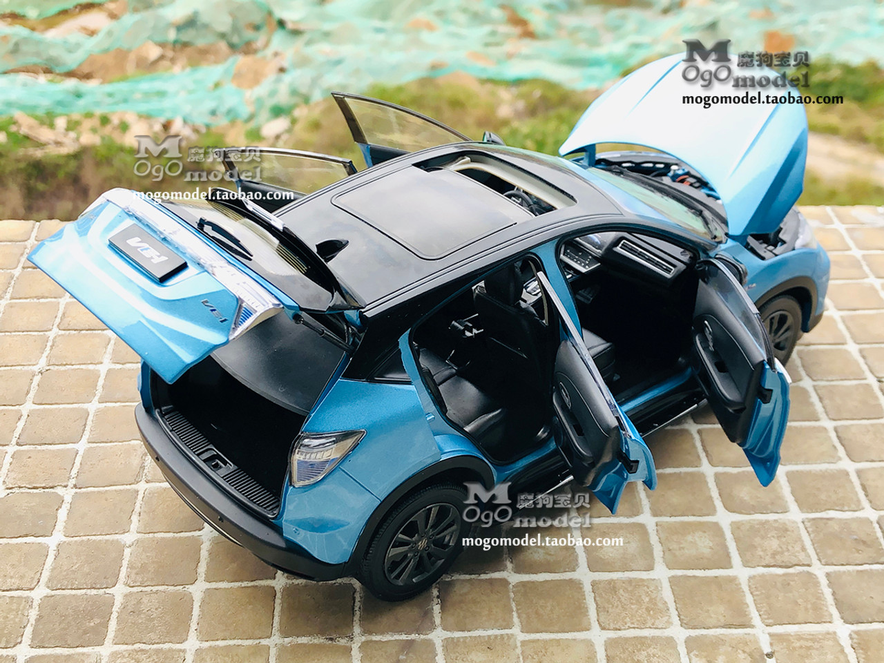 1/18 Dealer Edition 2019 Honda Everus VE-1 VE1 HR-V HRV EV (Blue) Diecast Car Model