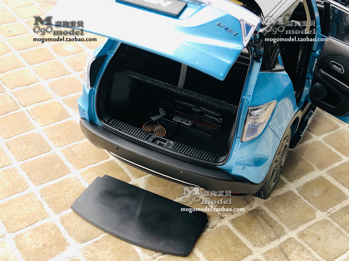 1/18 Dealer Edition 2019 Honda Everus VE-1 VE1 HR-V HRV EV (Blue