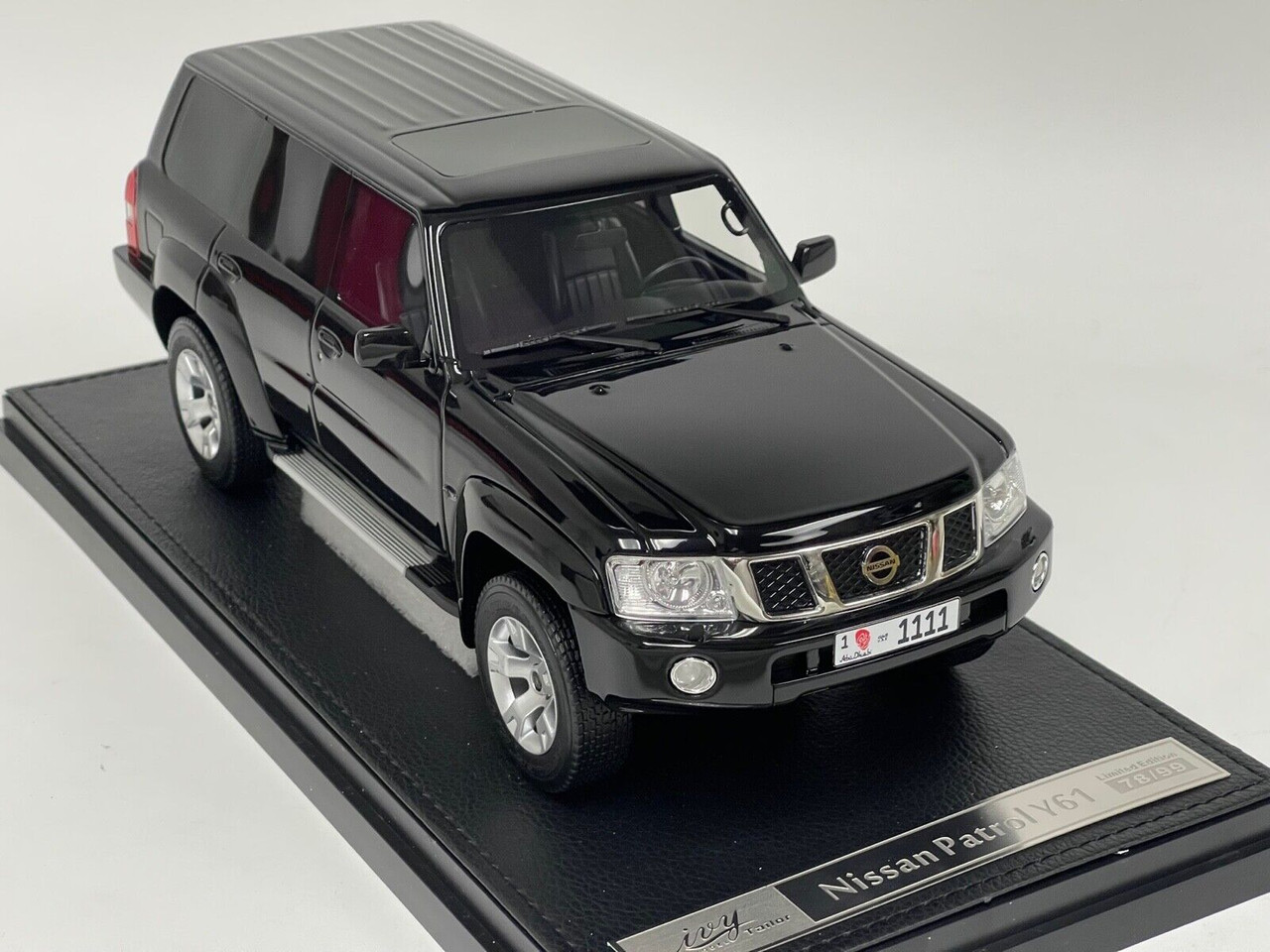 1/43 Nissan Patrol / Nissan Safari Gran Road Limited (Y61) Police Car  diecast