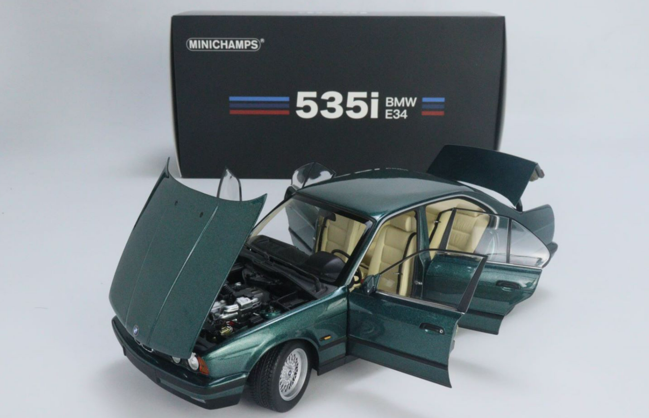 未開封品 MINICHAMPS 1/18 BMW 535i 1988 black 1/18 Minichamps 1988 BMW 535i (E34) (Green) Diecast Car