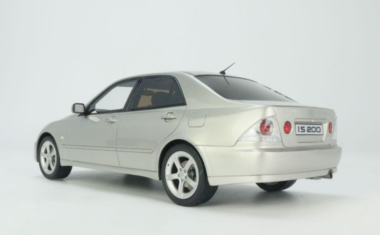 1/18 OTTO Lexus IS200 First Generation XE10 (Millennium Silver Metallic)  Resin Car Model