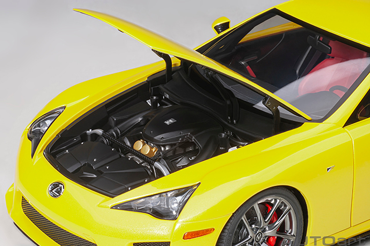 1/18 AUTOart Lexus LFA (Pearl Yellow) Car Model - LIVECARMODEL.com