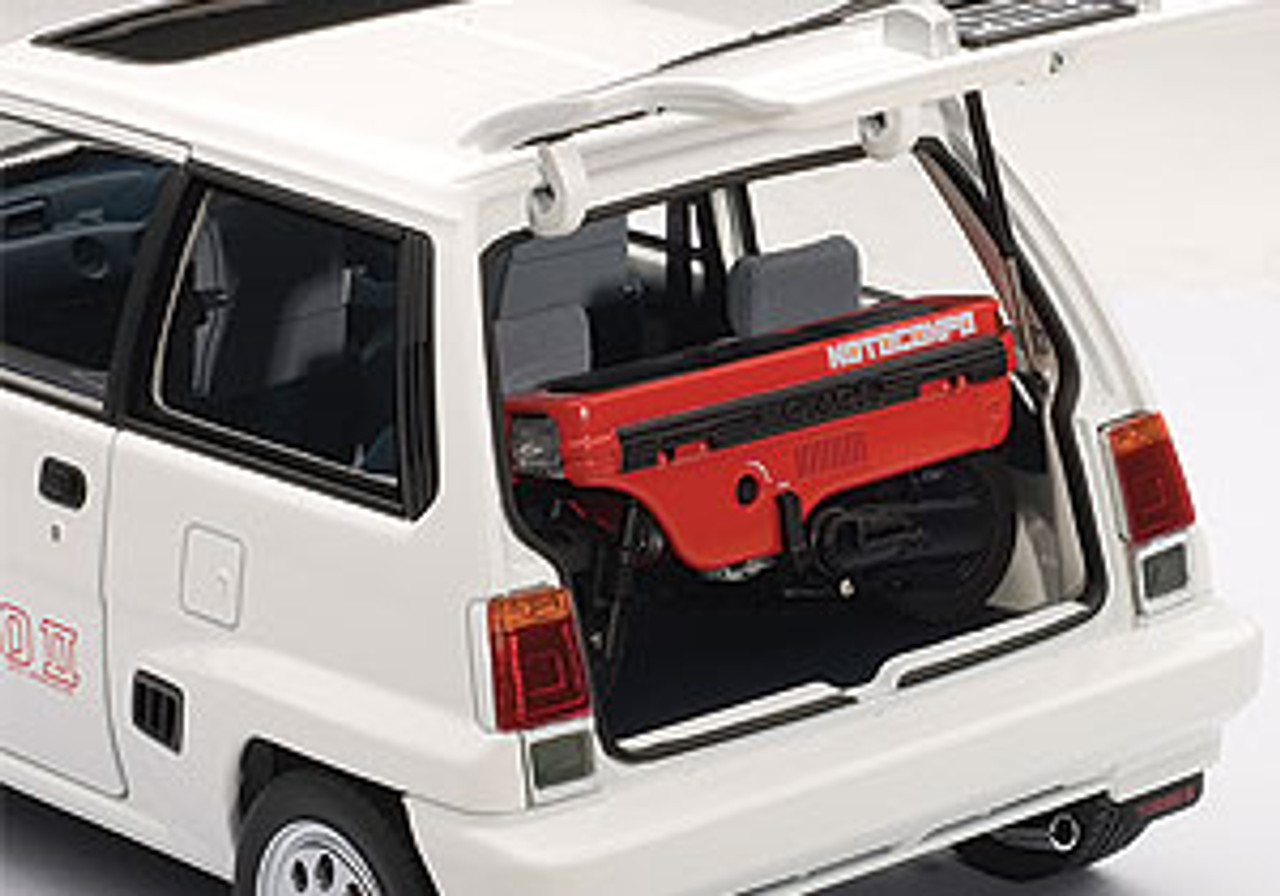 1/18 Autoart Honda City Turbo II (White) with Motorcompo Diecast Car Model