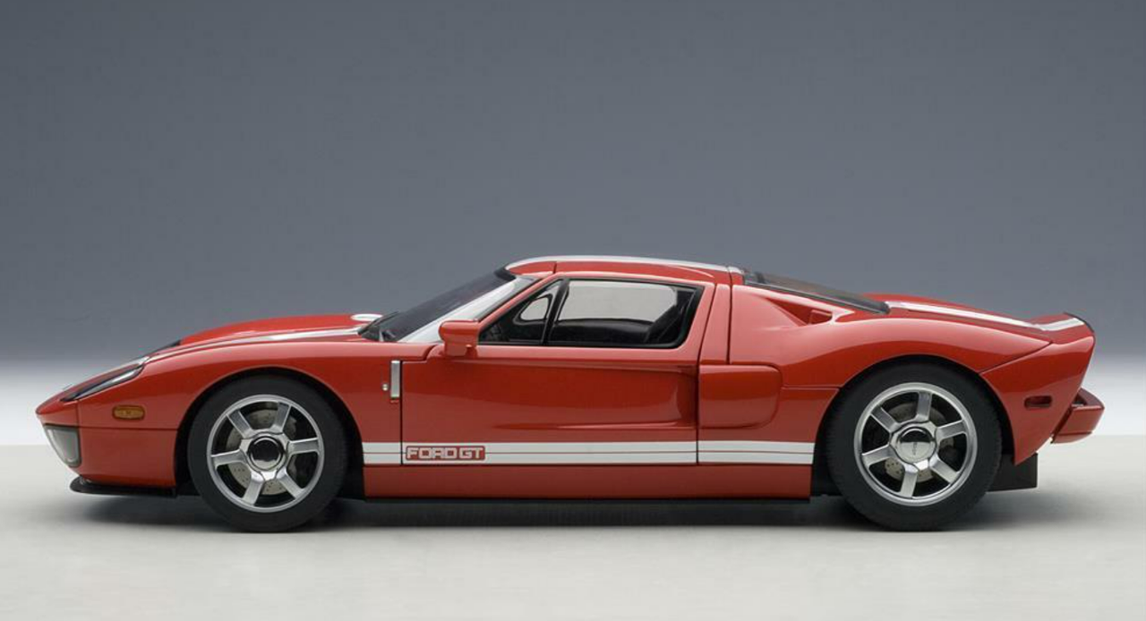 1/18 AUTOart 2004 Ford GT (Red with White Stripes) Diecast Car Model
