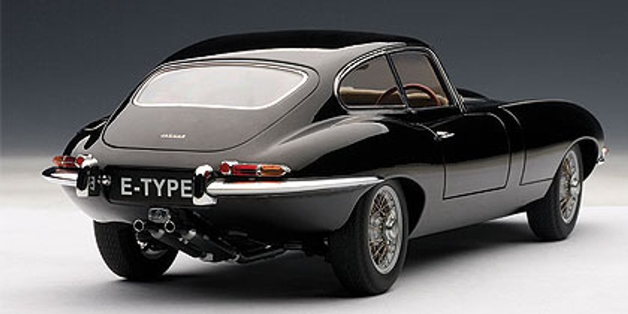 AUTOart 1/18 JAGUAR E-TYPE COUPE