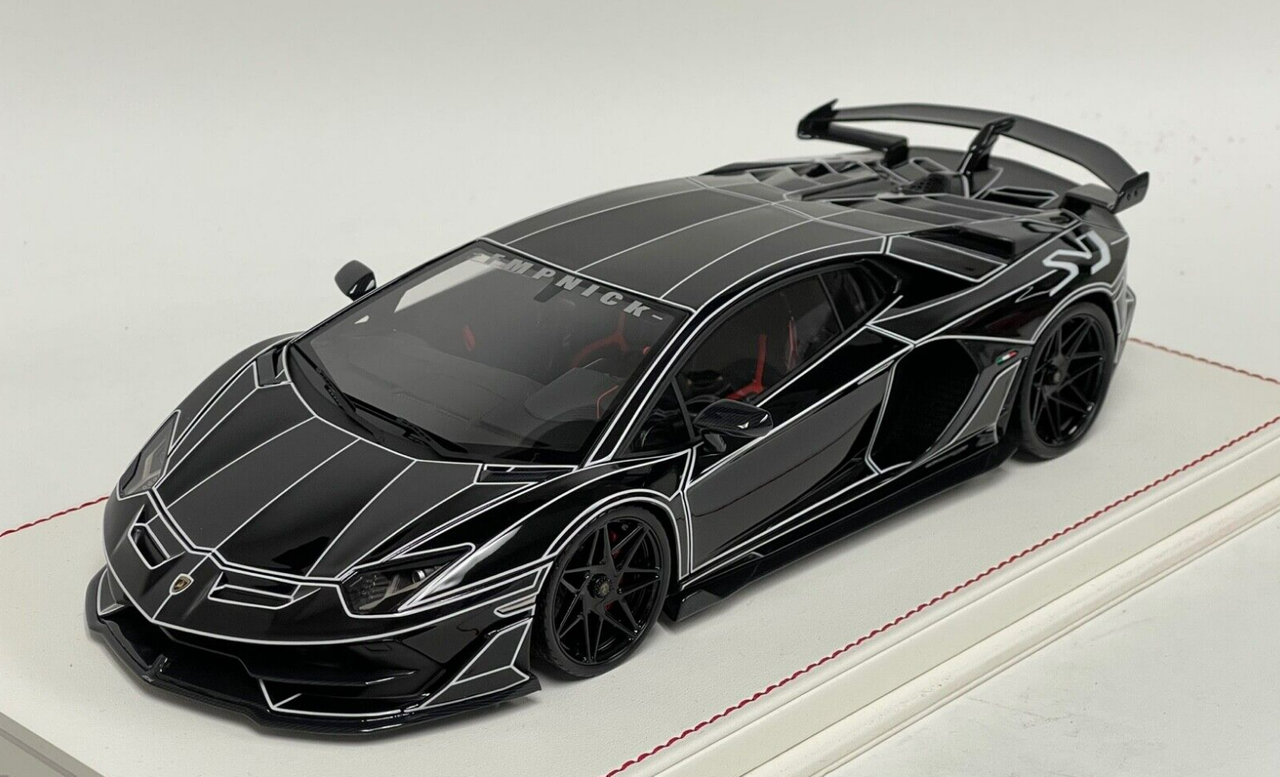 1/18 Davis & Giovanni Lamborghini Aventador SVJ (Black) Tron Resin Car Model Limited 30 Pieces