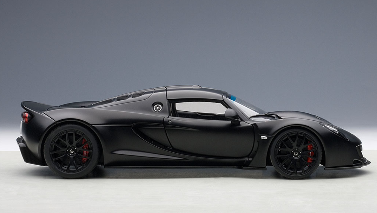 1/18 AUTOart Hennessey Venom GT Spyder (Matte Carbon Black) Car Model