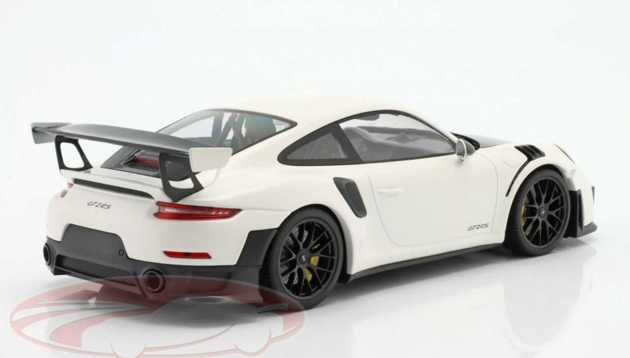 1/18 Minichamps 2018 Porsche 911 (991.2) GT2 RS Weissach Package (White with Black Wheels) Car Model