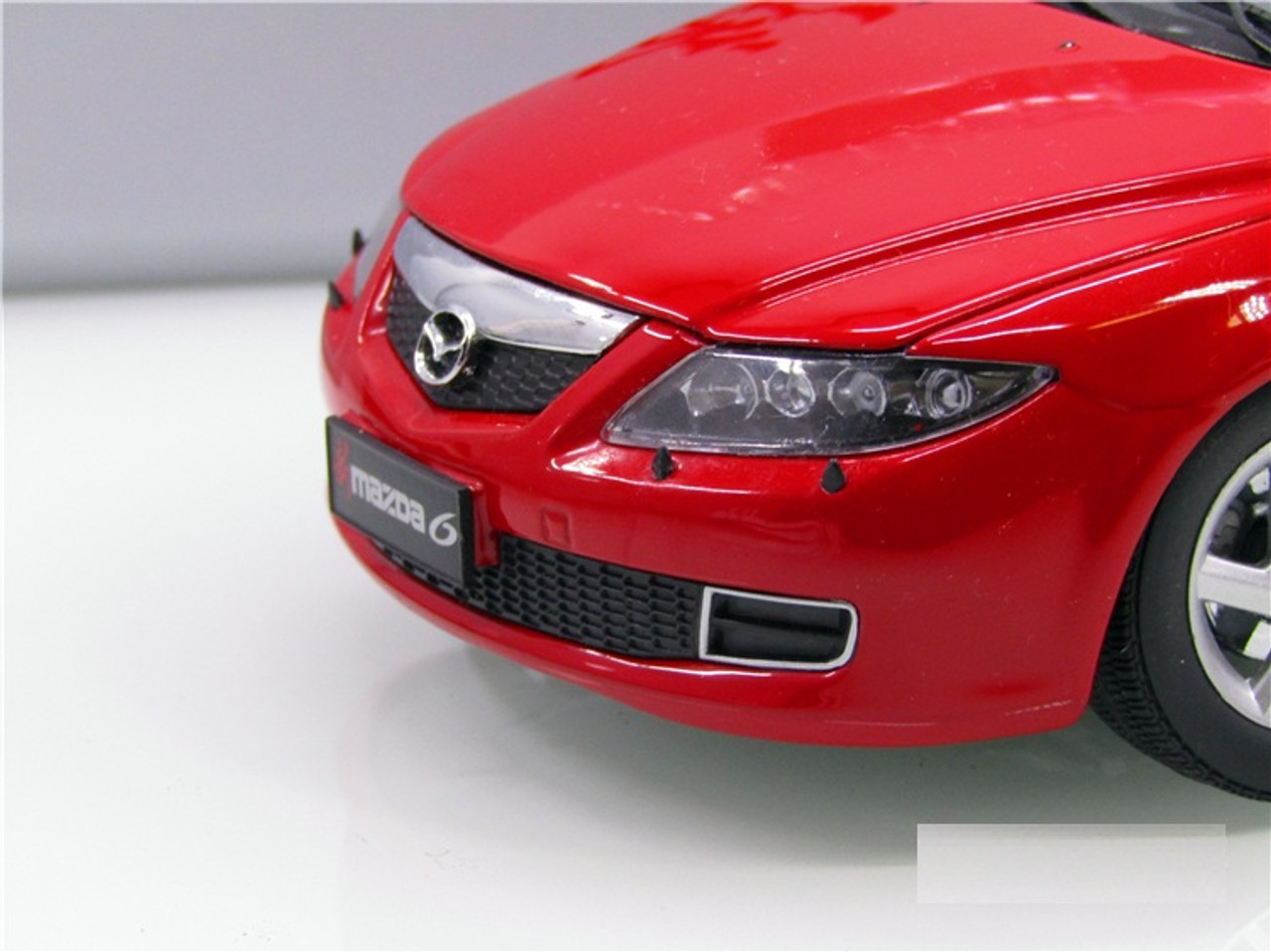 1/18 Dealer Edition 1st Generation 2002-2008 Mazda 6 / Atenza (Red 