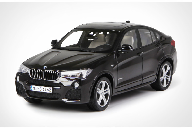 BMW特注 PARAGON BMW X4 F83 2014 1/18 1/18 Paragon BMW X4 F26 (2014–2018) (Black) Diecast Car