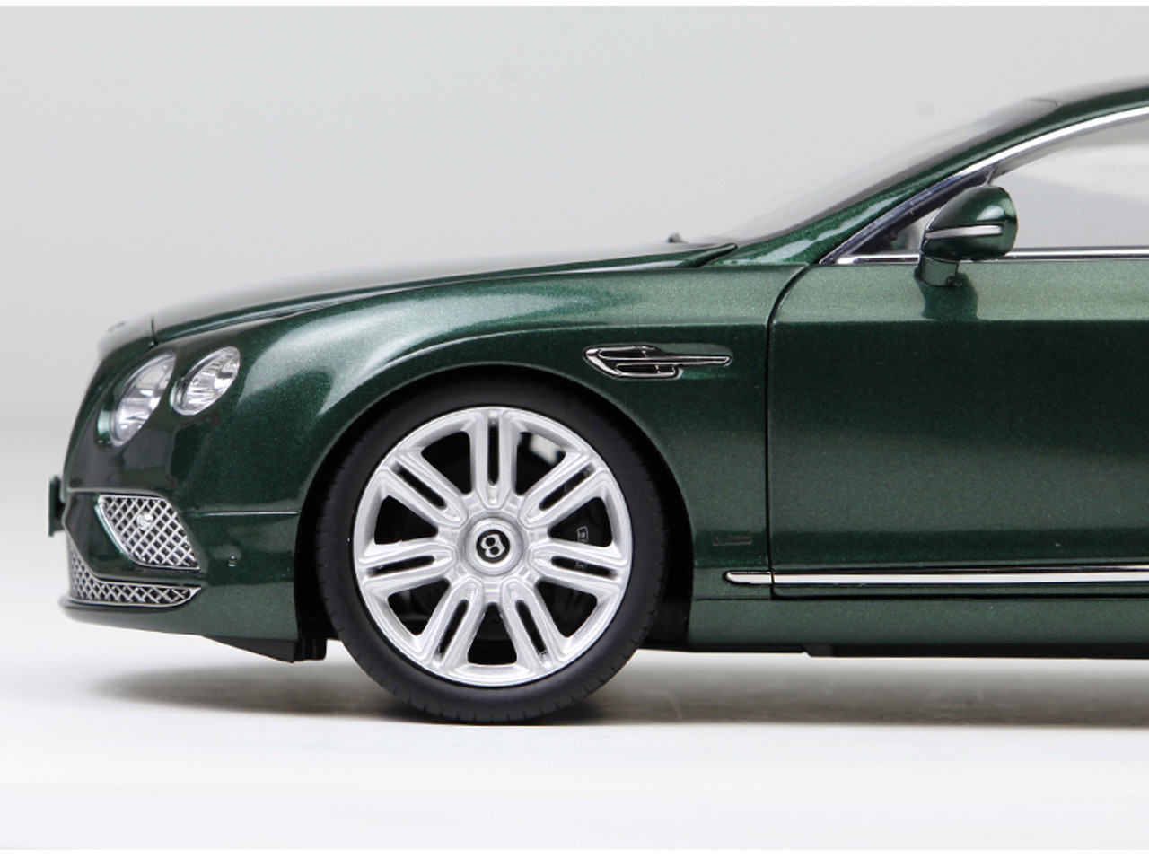 1/18 Paragon 2016 Bentley Continental GT Hardtop (Green) Diecast Car Model