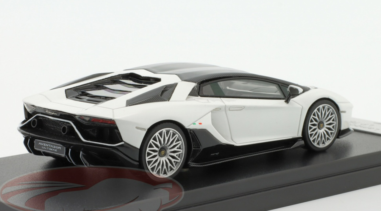 1/43 Looksmart 2021 Lamborghini Aventador LP780-4 Ultimae (White Carbon) Car Model