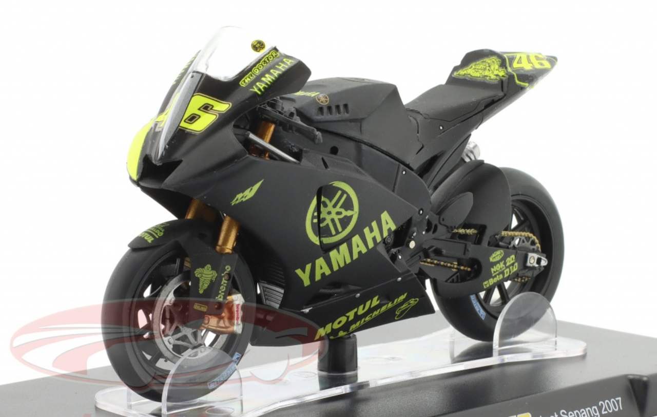 1/18 Altaya 2007 Valentino Rossi Yamaha YZR-M1 "Excalibur" #46 test MotoGP Sepang Motorcycle Model