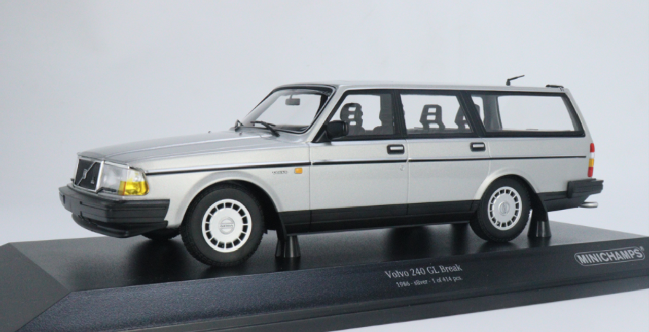 1/18 Minichamps 1986 Volvo 240 GL Break Kombi (Silver) Car Model