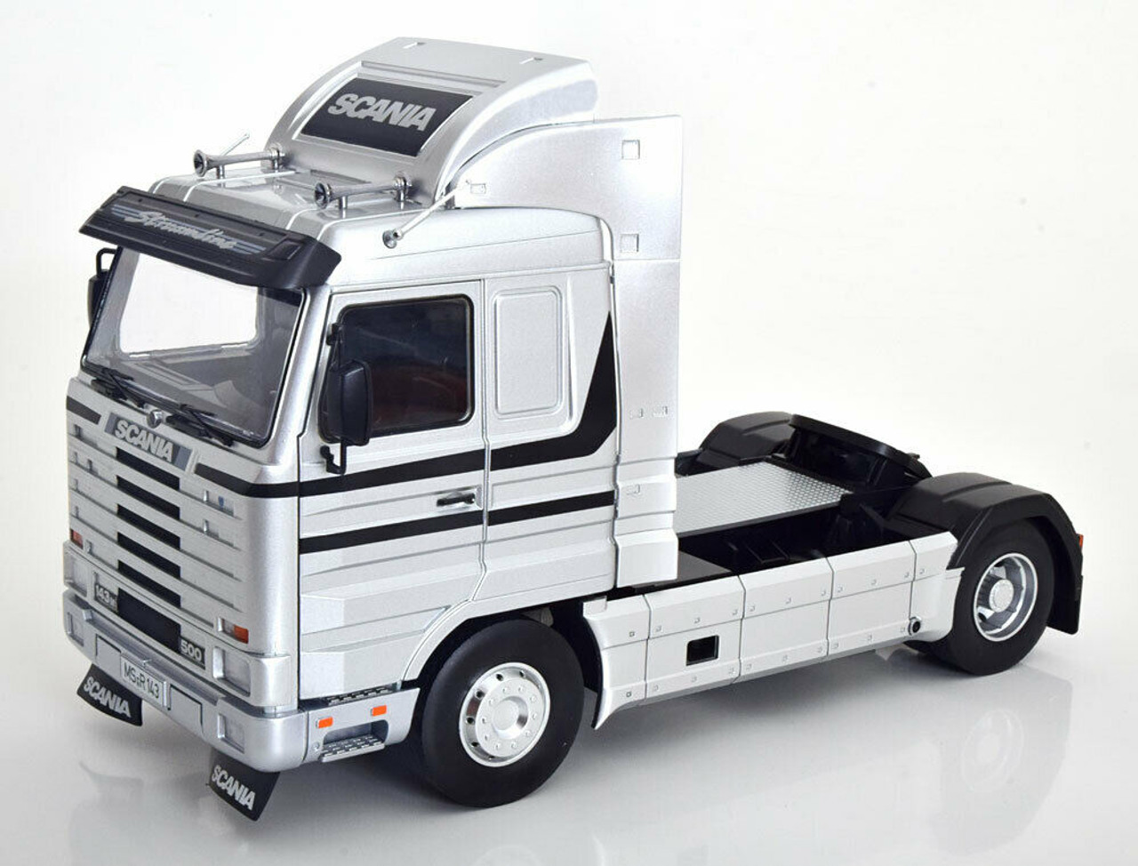 1/18 Road Kings 1995 Scania 143 Streamline (Silver) Diecast Car Model